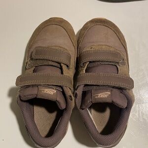 Nike Kids Tan and Brown Sneakers